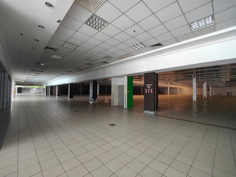 Retail Space for Rent in Batu Berendam (Melaka) - May . - Interior - PropertyGuru.com.my