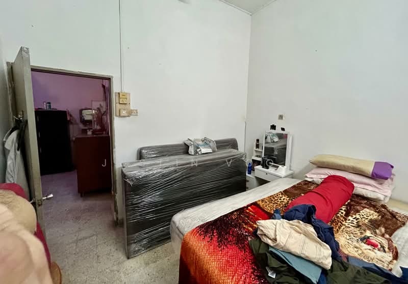 Rumah Teres 1 Tingkat untuk Disewa di Kepong (Kuala Lumpur) - Justin Voon - Bedroom - PropertyGuru.com.my