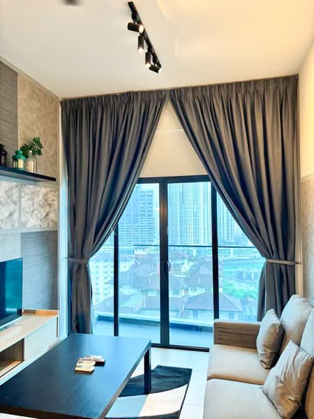 Servis Apartment untuk Dijual di Reizz Residence - KC Ng - Living Room - PropertyGuru.com.my