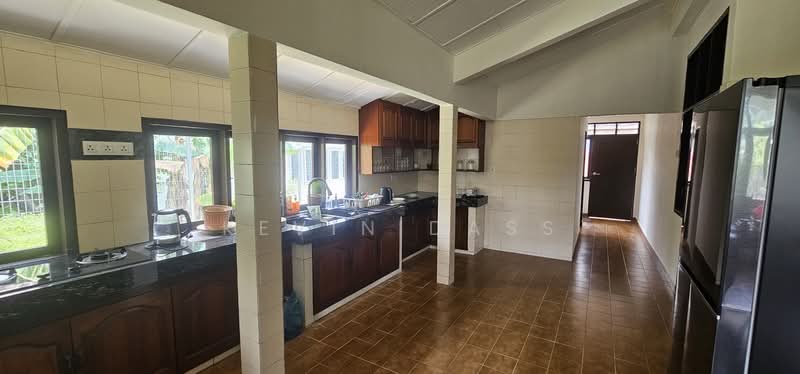 Rumah Banglo untuk Disewa di Seksyen 22 (Petaling Jaya) - Kevin Dass - Kitchen - PropertyGuru.com.my