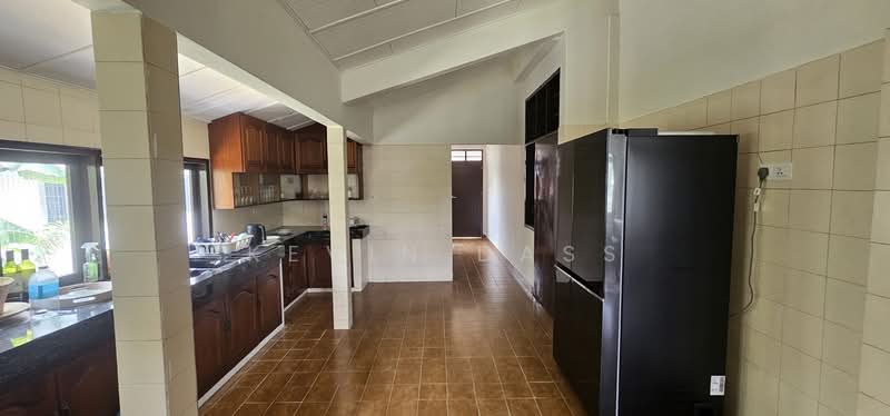 Rumah Banglo untuk Disewa di Seksyen 22 (Petaling Jaya) - Kevin Dass - Kitchen - PropertyGuru.com.my