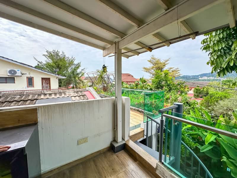 Rumah Teres 2-Tingkat untuk Dijual di Ampang (Selangor) - Amir Abas - Balcony - PropertyGuru.com.my