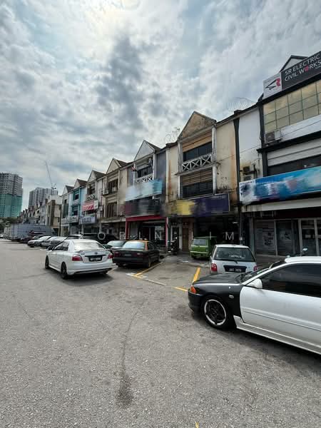 Shop for Sale in Taman Tampoi Utama (Johor Bahru) - Robin Lim - Exterior - PropertyGuru.com.my