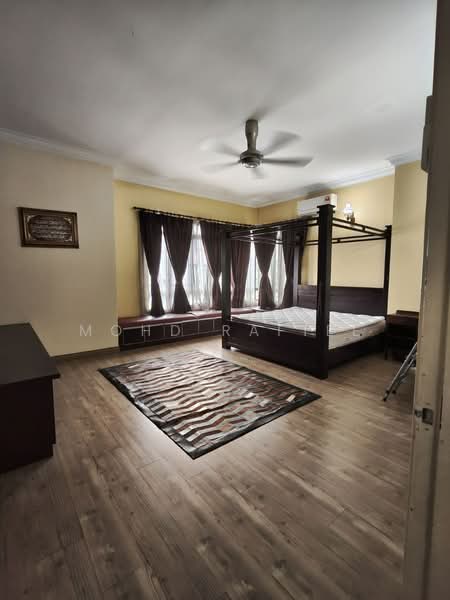 Rumah Berkembar untuk Dijual di Bandar Baru Bangi (Selangor) - Mohd Rafiee - Bedroom - PropertyGuru.com.my