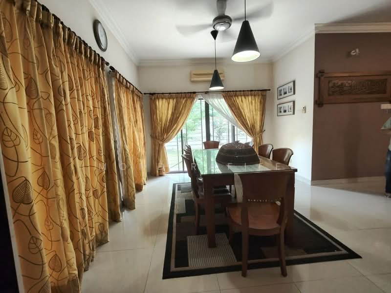 Rumah Berkembar untuk Dijual di Bandar Baru Bangi (Selangor) - Mohd Rafiee - Dining Room - PropertyGuru.com.my