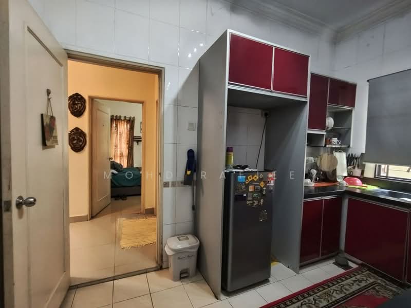 Rumah Berkembar untuk Dijual di Bandar Baru Bangi (Selangor) - Mohd Rafiee - Kitchen - PropertyGuru.com.my