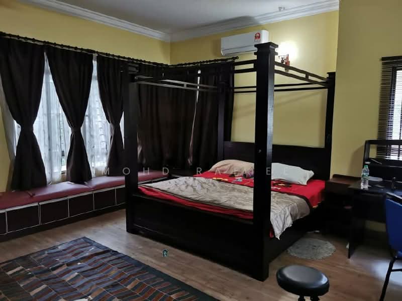 Rumah Berkembar untuk Dijual di Bandar Baru Bangi (Selangor) - Mohd Rafiee - Bedroom - PropertyGuru.com.my