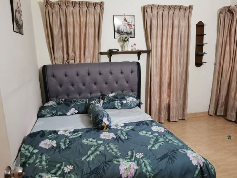 Rumah Berkembar untuk Dijual di Bandar Baru Bangi (Selangor) - Mohd Rafiee - Bedroom - PropertyGuru.com.my