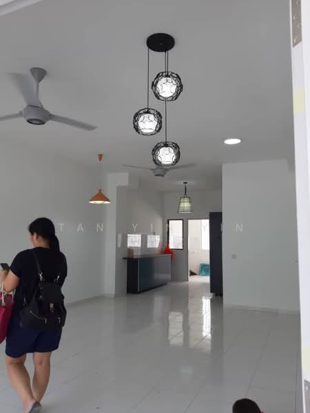 2-storey Terraced House for Sale in Setia Alam (Selangor) - Tan Yin Yin - Living Room - PropertyGuru.com.my