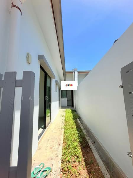 Rumah Berkembar untuk Dijual di Kepala Batas (Penang) - Hasrul Rosli - Exterior - PropertyGuru.com.my