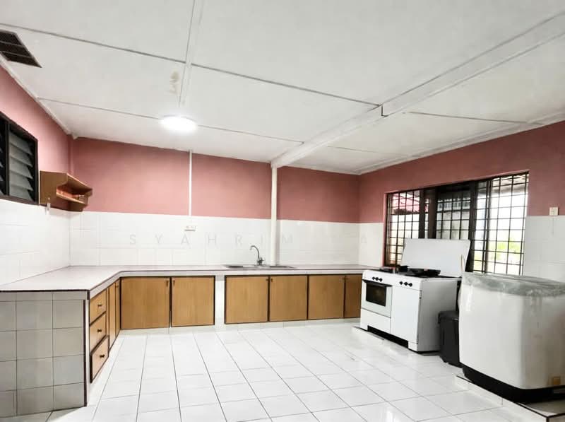 Rumah Teres 2 Tingkat untuk Dijual di Taman Melur (Ampang) - Syahrim Naim - Kitchen - PropertyGuru.com.my