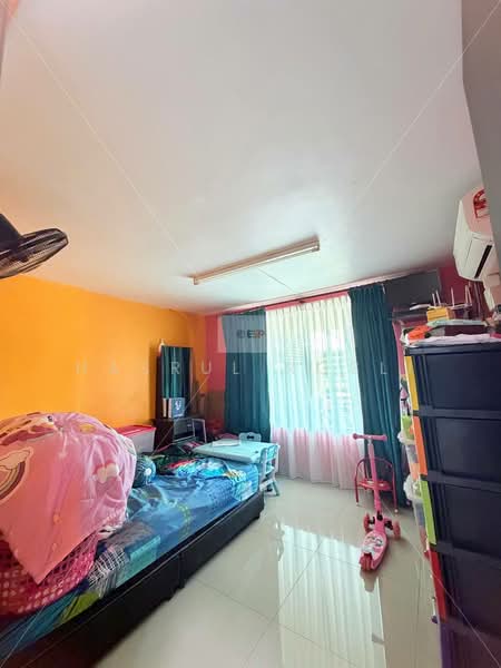 Rumah Berkembar untuk Dijual di Taman Penting (Nibong Tebal) - Hasrul Rosli - Bedroom - PropertyGuru.com.my