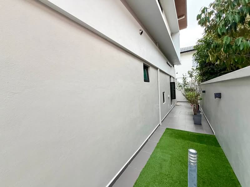 Bungalow for Sale in Kampung Melayu Ampang (Ampang) - Mohammad Omar - PropertyGuru.com.my