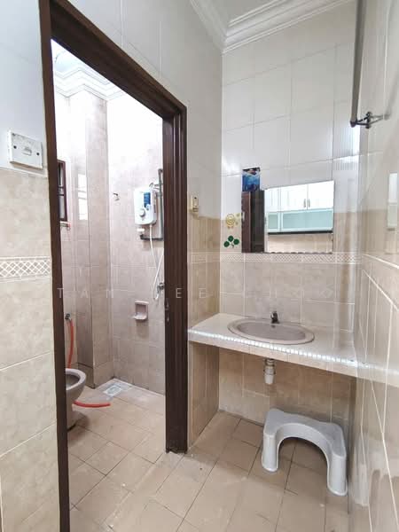 Rumah Teres 2-Tingkat untuk Dijual di Bandar Bukit Puchong 2 (Puchong) - Tan Bee Choo - Bathroom - PropertyGuru.com.my
