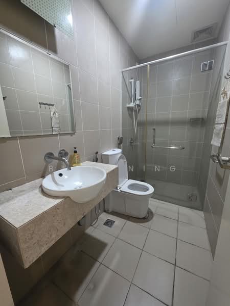 Servis Apartment untuk Dijual di Sinaran TTDI - Betty Ning - Bathroom - PropertyGuru.com.my