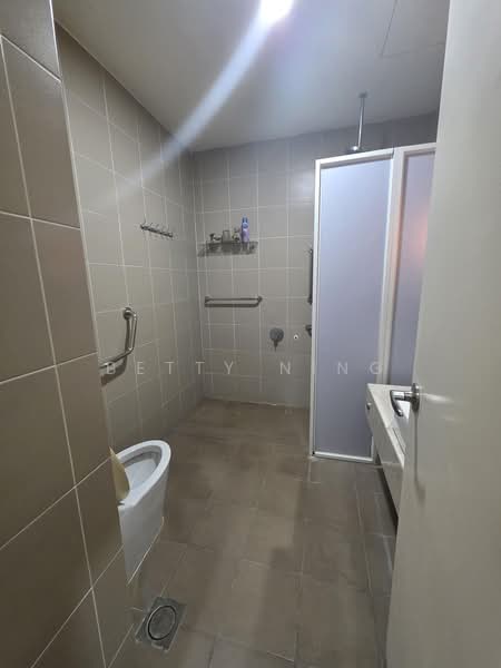 Servis Apartment untuk Dijual di Sinaran TTDI - Betty Ning - Bathroom - PropertyGuru.com.my