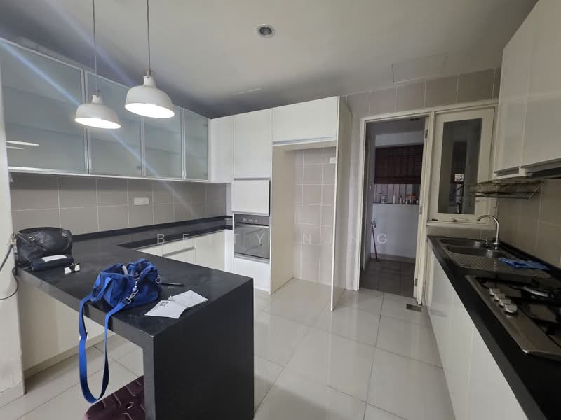 Servis Apartment untuk Dijual di Sinaran TTDI - Betty Ning - Kitchen - PropertyGuru.com.my