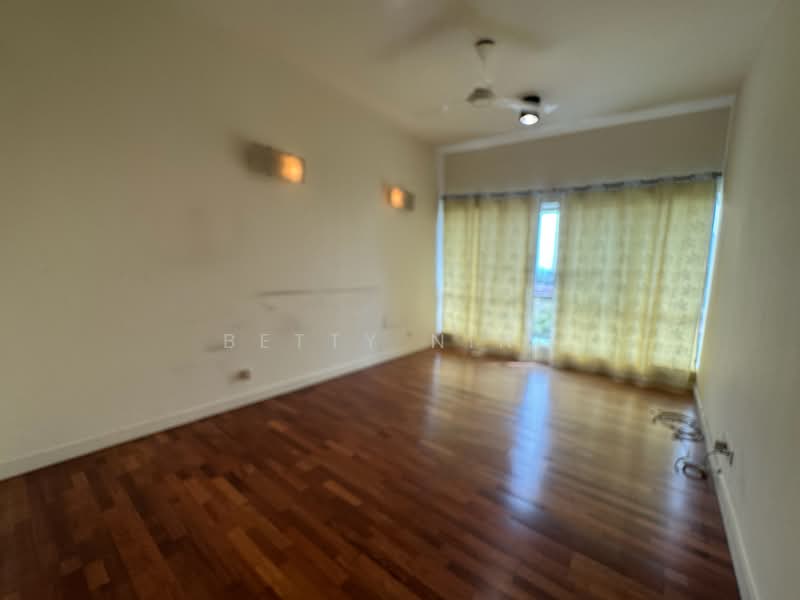 Servis Apartment untuk Dijual di Sinaran TTDI - Betty Ning - Living Room - PropertyGuru.com.my