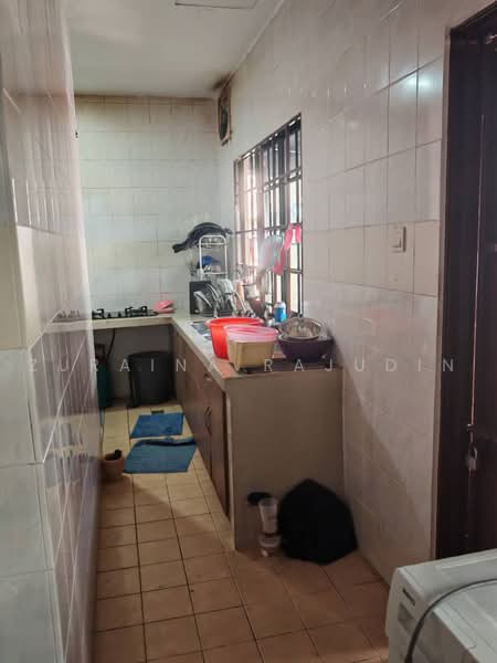 Rumah Teres 2 Tingkat untuk Dijual di Bukit Jelutong (Shah Alam) - Zuraina Rajudin - Kitchen - PropertyGuru.com.my