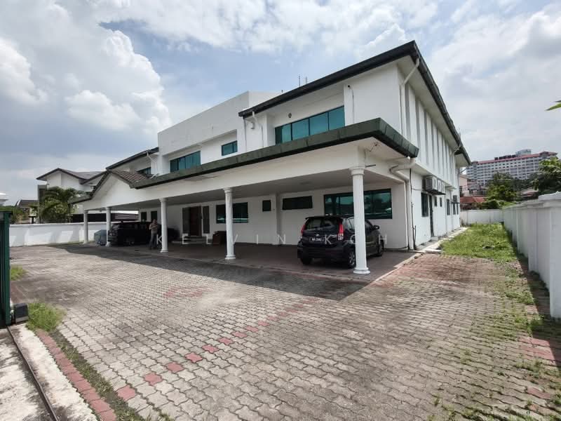 Bungalow for Sale in Seksyen 12 (Petaling Jaya) - Kelvin Koh - Exterior - PropertyGuru.com.my