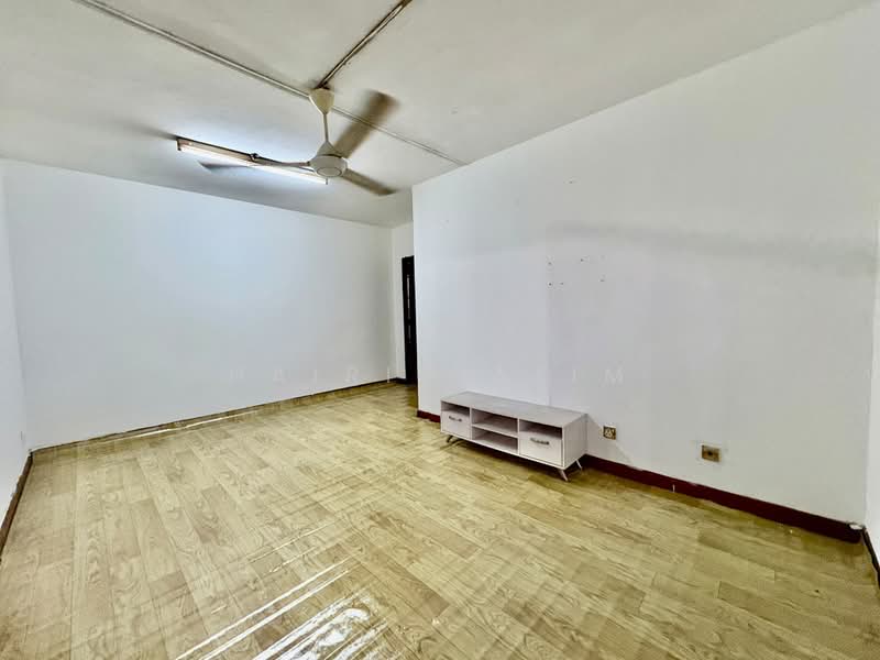 Rumah Flat untuk Dijual di Flat PKNS Seksyen 8 - Hairi Halim - PropertyGuru.com.my