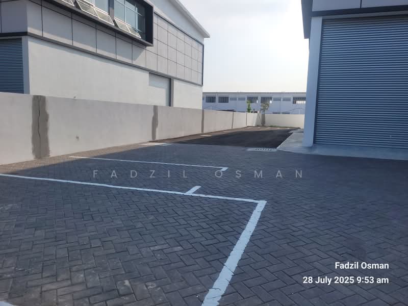 Kilang untuk Disewa di Bandar Enstek (Negeri Sembilan) - Fadzil Osman - Exterior - PropertyGuru.com.my