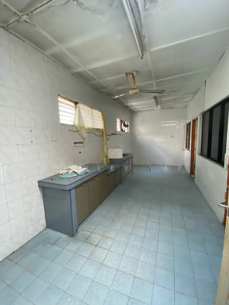 Warehouse for Rent in Kampung Cheras Baru (Ampang) - Stanley Yap - Kitchen - PropertyGuru.com.my