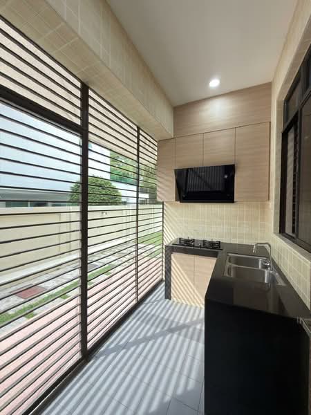 Bungalow for Rent in Bukit Kesenangan (Johor Bahru) - Daniel Yong - Kitchen - PropertyGuru.com.my