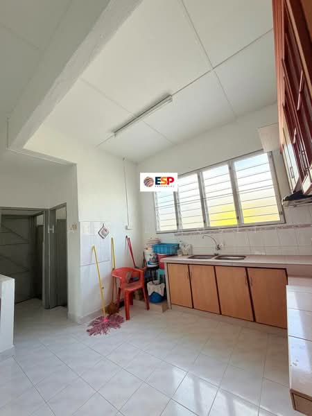 Shop / Office for Sale in Taman Intan (Sungai Petani) - Hasrul Rosli - Kitchen - PropertyGuru.com.my