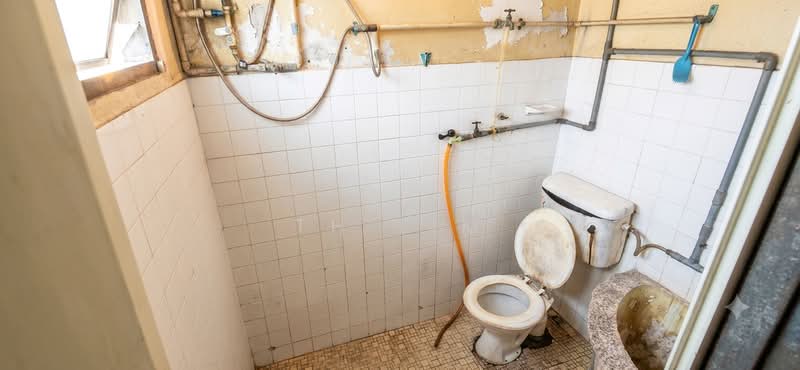 Rumah Teres 1-Tingkat untuk Dijual di Taman Sahabat (Semenyih) - TH Lim - Bathroom - PropertyGuru.com.my