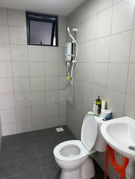 Kondominium untuk Disewa di Pangsapuri Mesra - Wai Ann Teng - Bathroom - PropertyGuru.com.my