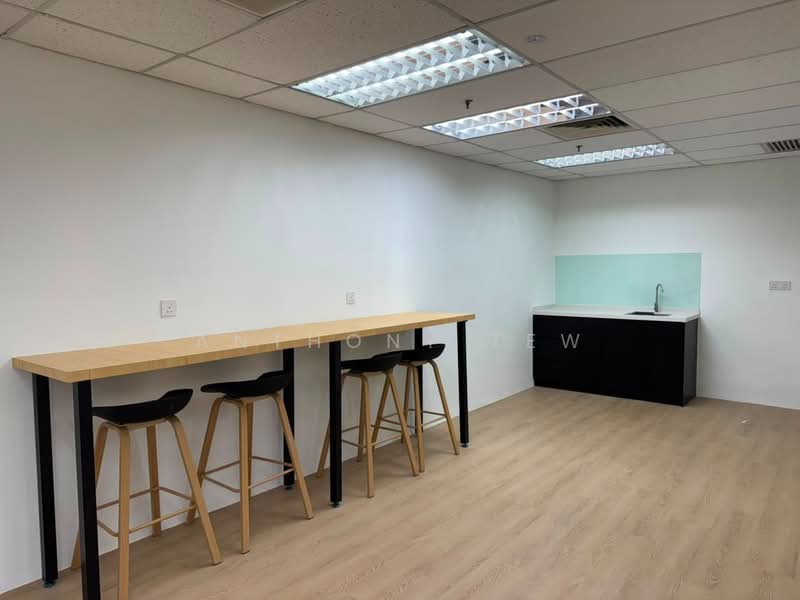 Office for Rent in KLCC (KL City Centre) - Anthony Tew - Pantry - PropertyGuru.com.my