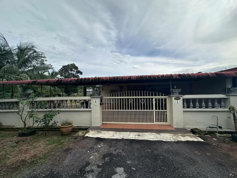 1-storey Terraced House for Sale in Kulim (Kedah) - Hasrul Rosli - Exterior - PropertyGuru.com.my