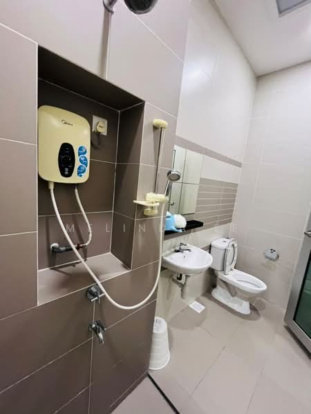 Townhouse for Rent in Taman Sutera Utama (Skudai) - Melinda Ee - Bathroom - PropertyGuru.com.my