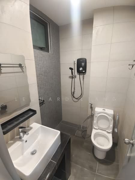 Pangsapuri untuk Disewa di D7 (D'Seven Lagoon Perdana) - Leonard Liang - Bathroom - PropertyGuru.com.my
