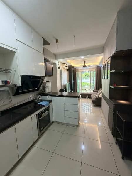 Kondominium untuk Dijual di Tropicana Bay Residences - Scott Saw - Kitchen - PropertyGuru.com.my