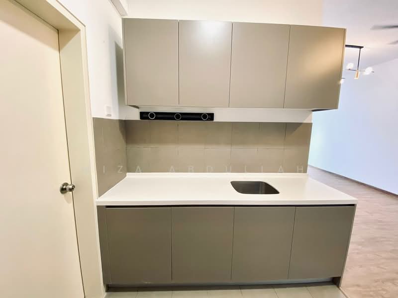 Kondominium untuk Dijual di Lakefront Homes - Miza Abdullah - PropertyGuru.com.my