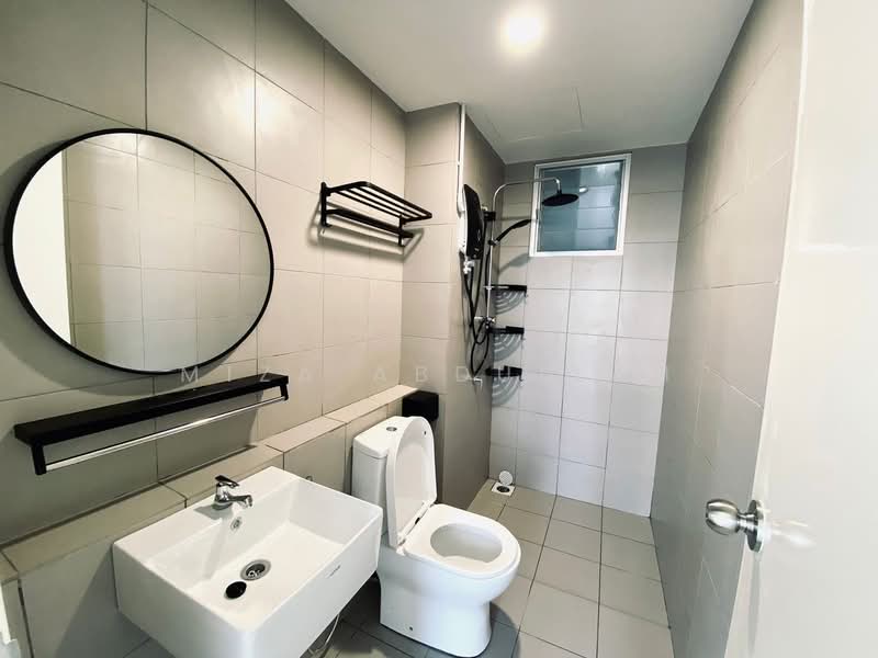 Kondominium untuk Dijual di Lakefront Homes - Miza Abdullah - PropertyGuru.com.my