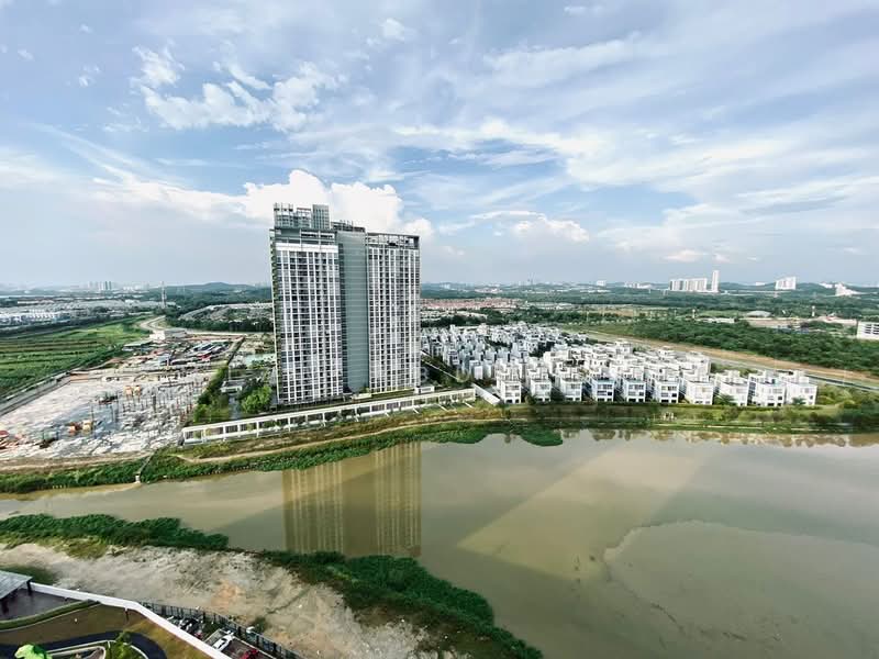 Kondominium untuk Dijual di Lakefront Homes - Miza Abdullah - PropertyGuru.com.my