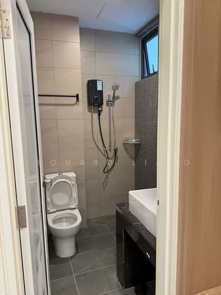 Pangsapuri untuk Disewa di D7 (D'Seven Lagoon Perdana) - Leonard Liang - Bathroom - PropertyGuru.com.my