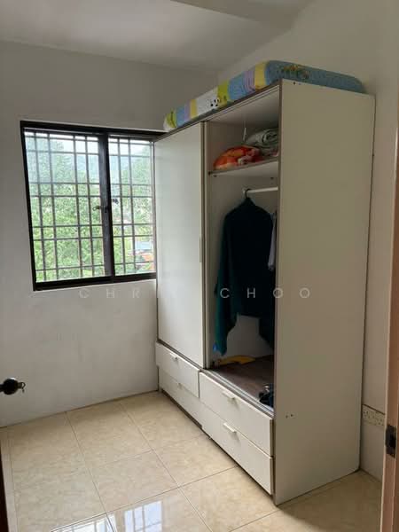 Rumah Flat untuk Disewa di Mesra Ria - Chris Choo - Bedroom - PropertyGuru.com.my