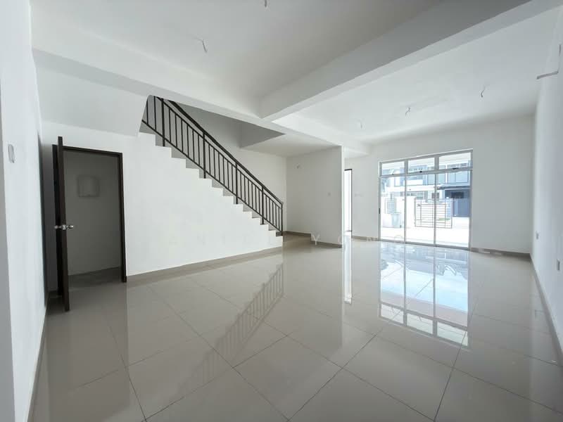 2-storey Terraced House for Sale in Kangkar Pulai (Skudai) - Daniel Yong - Living Room - PropertyGuru.com.my