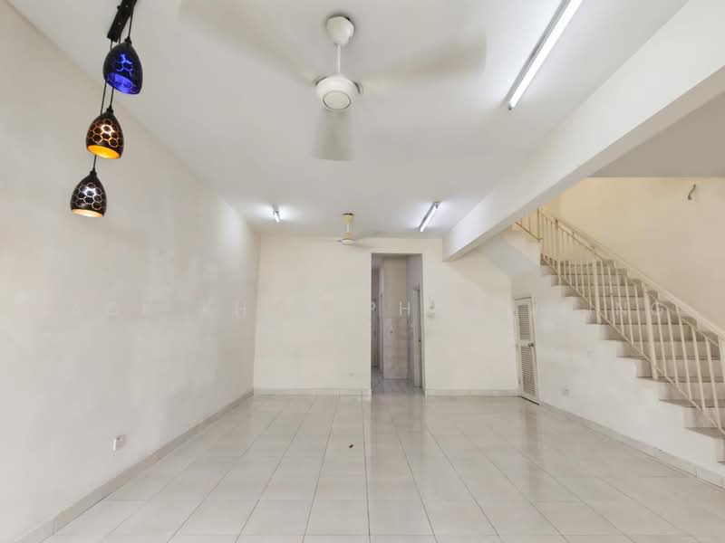 Terraced House for Rent in Shah Alam (Selangor) - Jack Khor Phor Jiing - Living Room - PropertyGuru.com.my