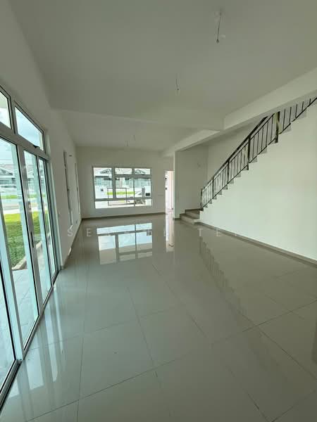 Rumah Teres 2 Tingkat untuk Disewa di Bandar Putra (Kulai) - Serene Teh - Living Room - PropertyGuru.com.my