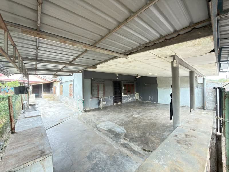 Rumah Teres 1 Tingkat untuk Dijual di Taman Bahagia (Senai) - Daniel Yong - Exterior - PropertyGuru.com.my