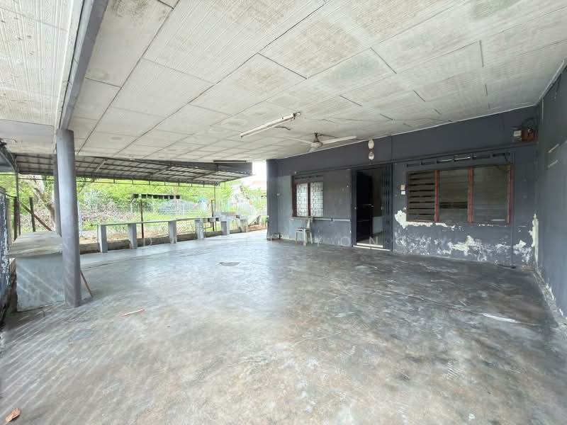 Rumah Teres 1 Tingkat untuk Dijual di Taman Bahagia (Senai) - Daniel Yong - Exterior - PropertyGuru.com.my