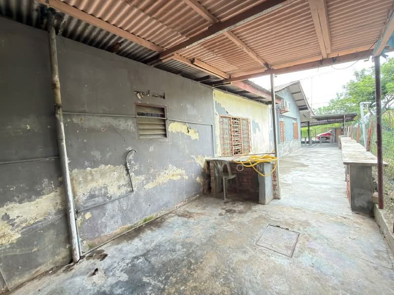 Rumah Teres 1 Tingkat untuk Dijual di Taman Bahagia (Senai) - Daniel Yong - Exterior - PropertyGuru.com.my