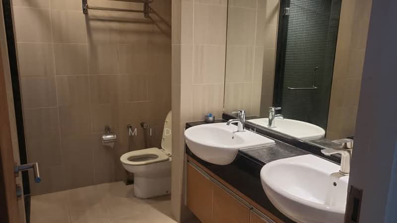 Kondominium untuk Disewa di The Capsquare Residences - Midi Tan - Bathroom - PropertyGuru.com.my
