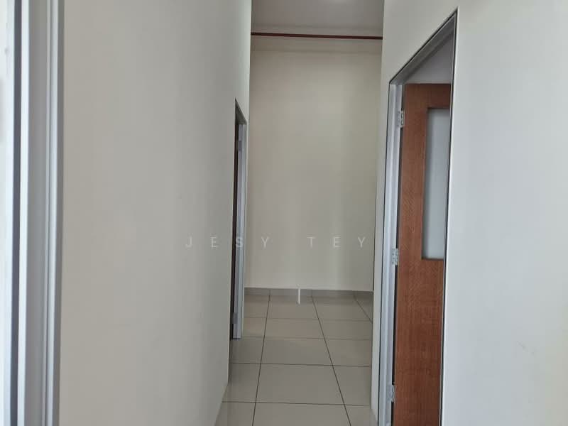 Shop / Office for Rent in Taman Austin Perdana (Tebrau) - Jesy Tey - Corridor - PropertyGuru.com.my