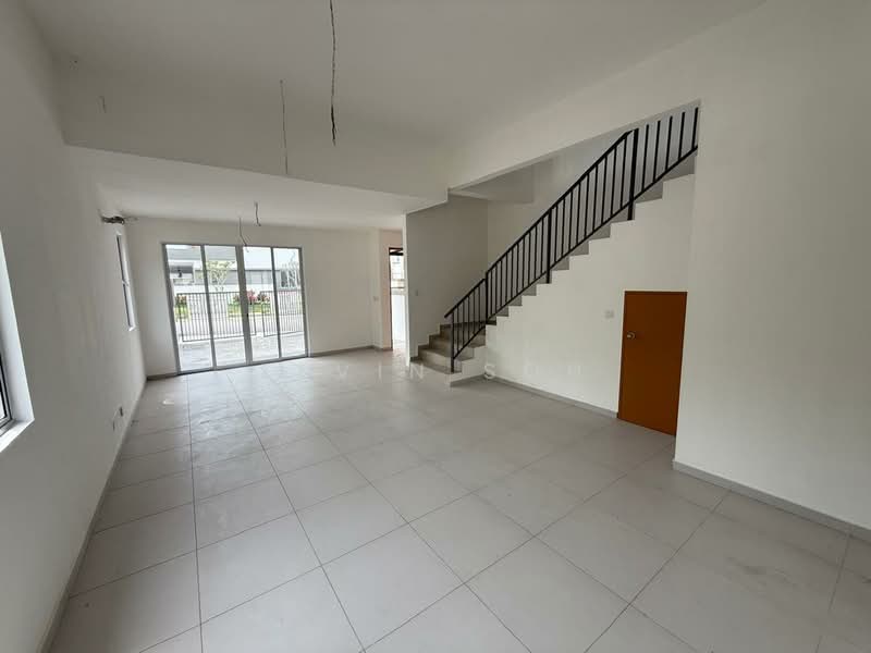 Terraced House for Sale in Rawang (Selangor) - Elvin Soh - Living Room - PropertyGuru.com.my